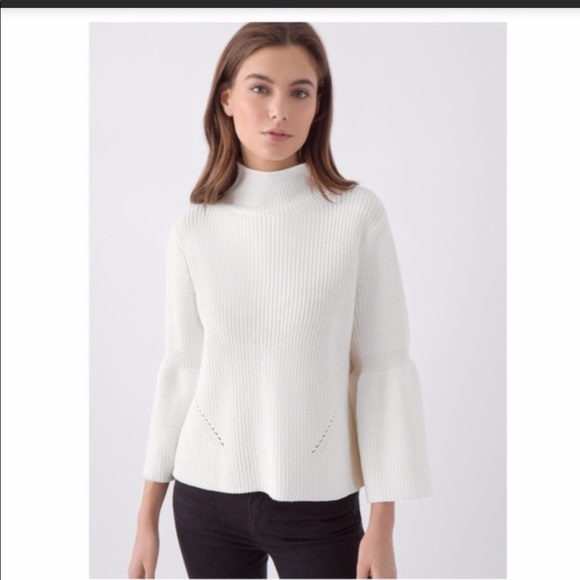 525 America Tulip Sleeve Turtleneck White - Picture 2 of 6